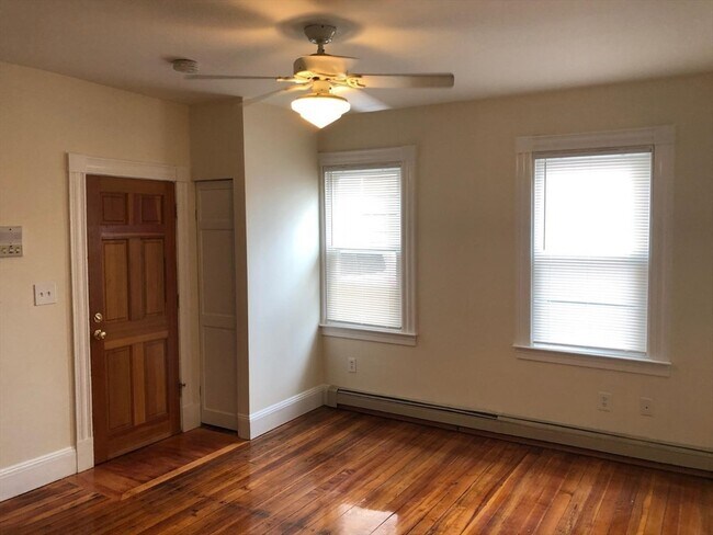 Photo - 74 Gore St Unit 1