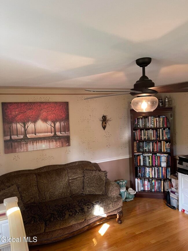 Photo - 13 Burning Bush Blvd