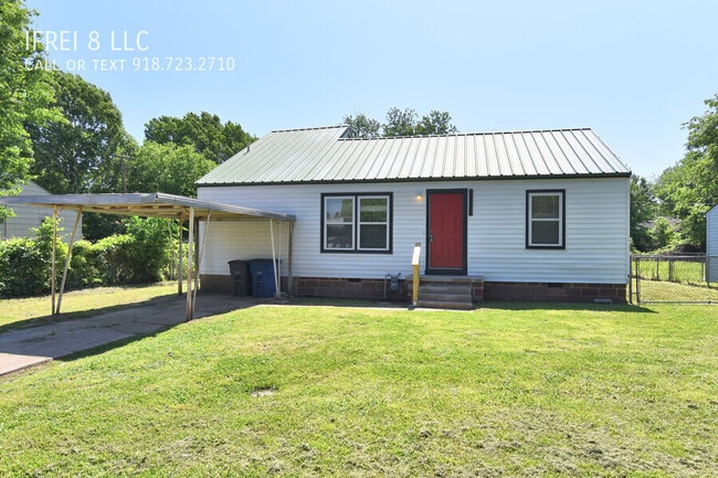 Building Photo - 1557 N Irvington Ave