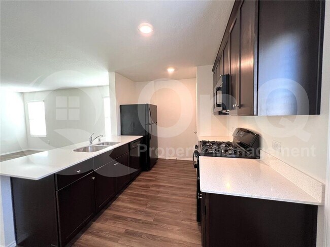 Photo - 213 Anvil Dr