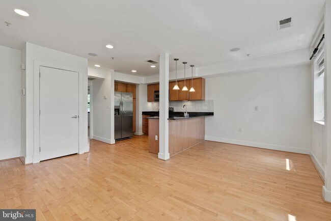 Photo - 1524 Independence Ave SE Unit 303