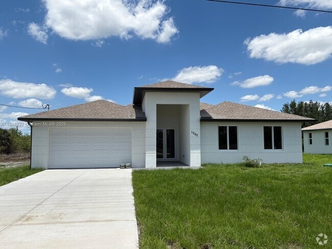 Building Photo - 1062 Bell Blvd S Rental