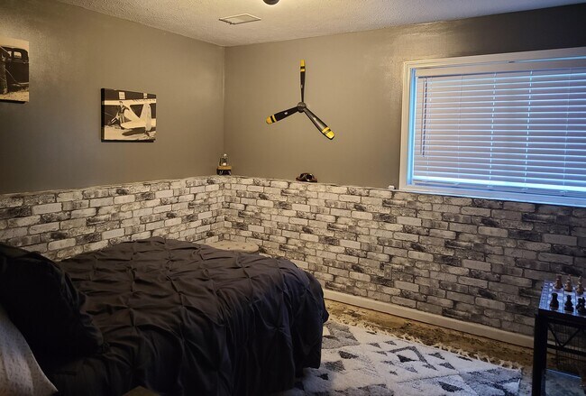 Photo - 3585 Rogues Edge Dr NE