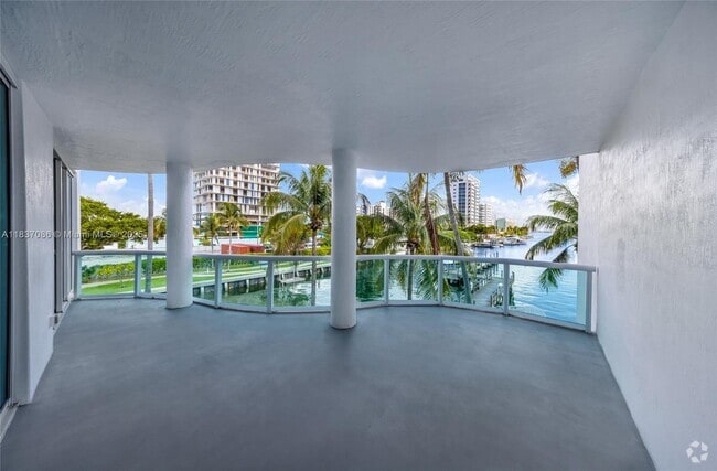 Building Photo - 7914 Harbor Island Dr Unit 203 Rental