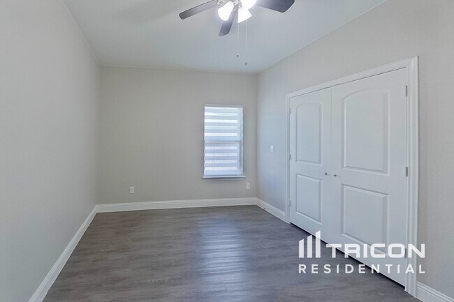 Photo - 1908 Carrington Dr