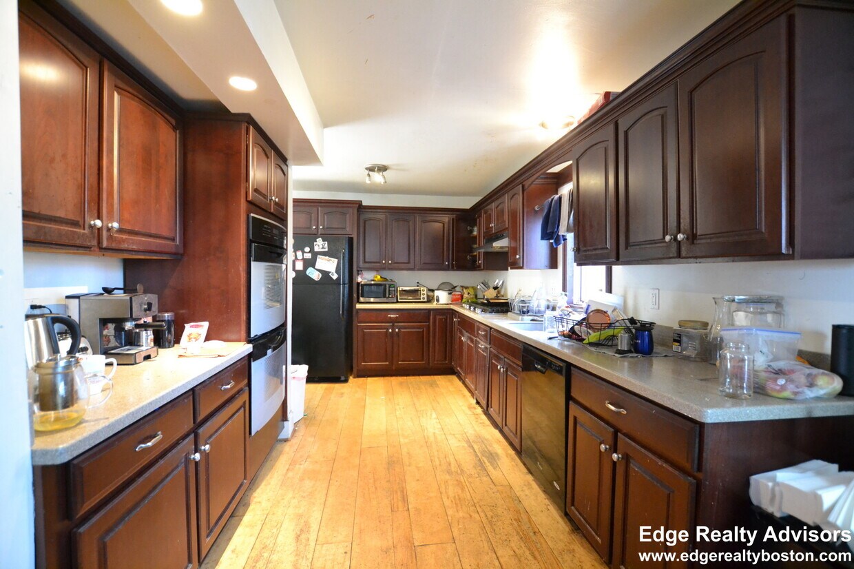 Photo - 78 Arlington St (Boston, MA)
