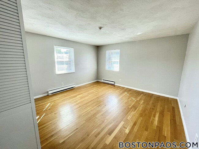 55 Elmwood Park Unit 25