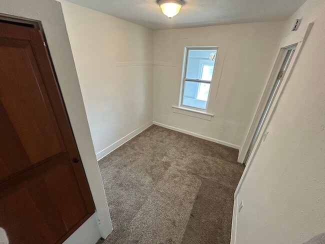 Photo - 218 Segur Ave Unit Upper