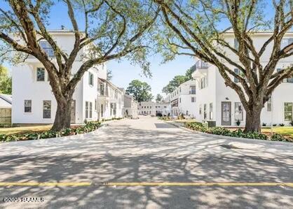 Building Photo - 214 Steiner Oaks Rental