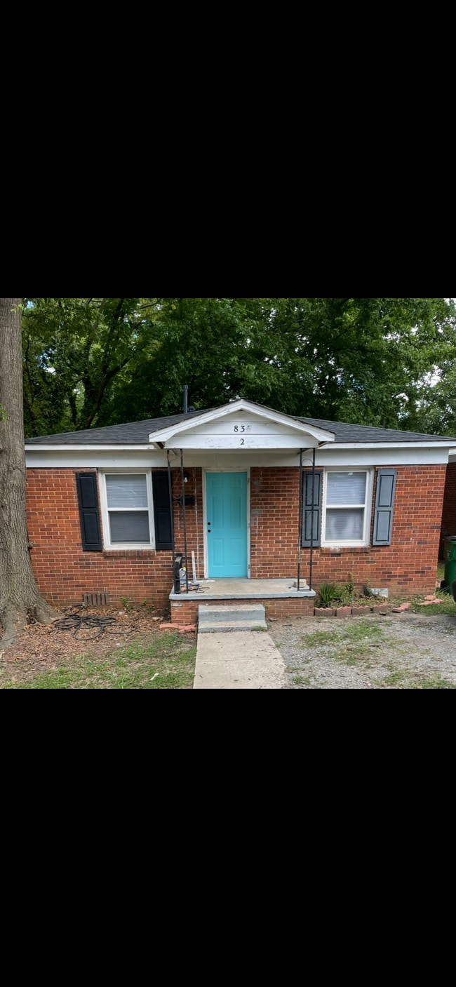 Building Photo - 836 Rodey Ave Unit 2