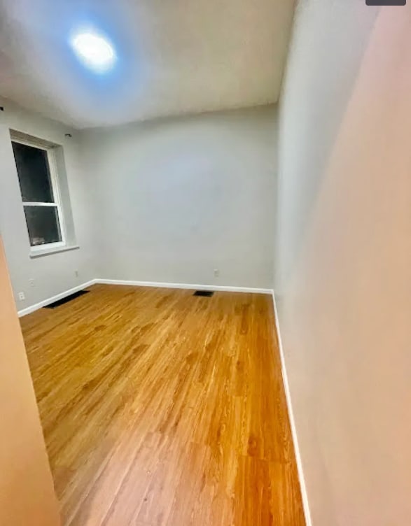 Photo - Spacious First-Floor Studio Near Incline District — Updated Kitchen, Tall Ceilings, W/D Hookups Unit 3