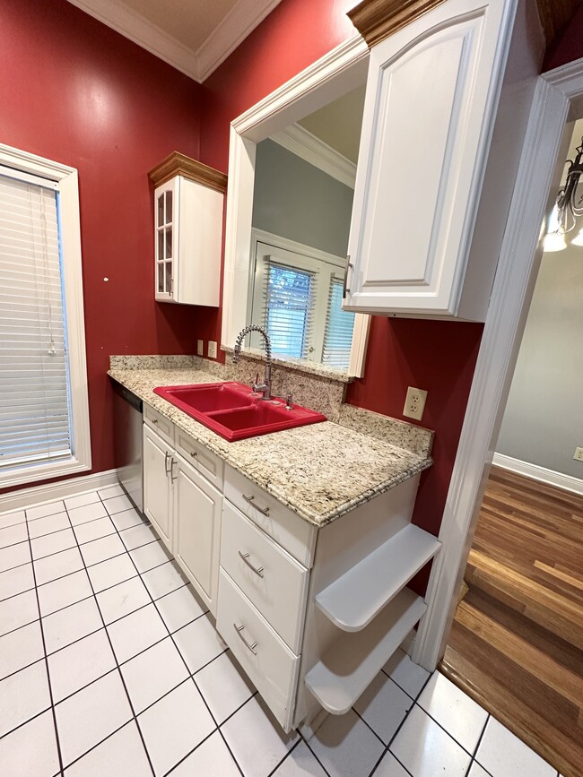 Photo - 7195 Clyve Rd