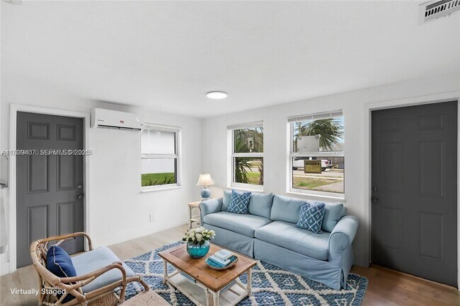 Photo - 607 SW 3rd St Unit 1