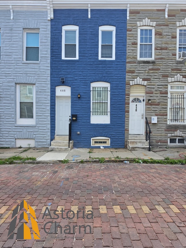 Photo - Renovated 2 Bedroom + Den, 3 Bath Home with Ensuites, Finished Basement and Stainless Appliances