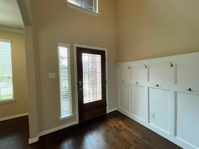 Photo - 1700 Medina Ln