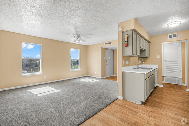 2BR, 2BR- 956 SF - Runnymede