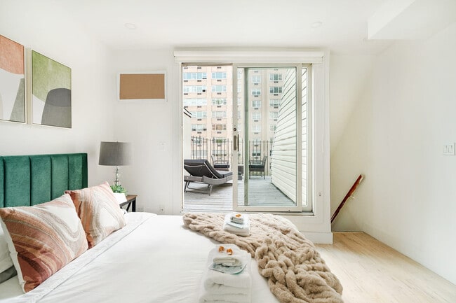 Photo - 1597 York Ave Unidad FL5-ID1021960P