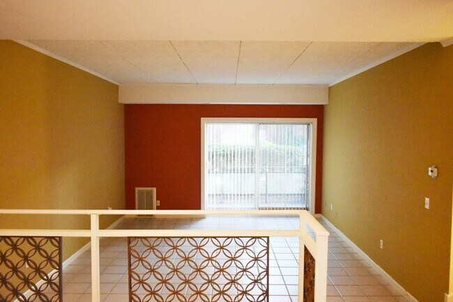 Photo - 55 Broadlawn Park Unit 17