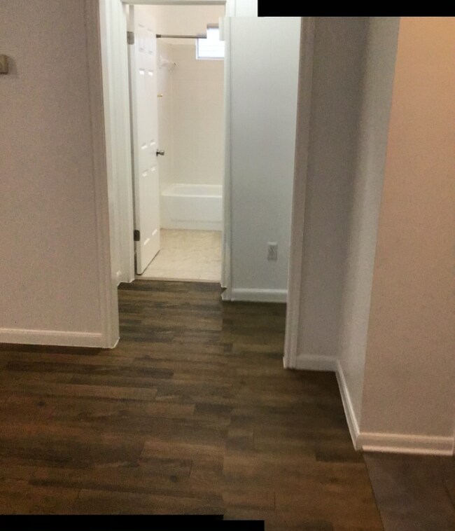 Photo - 3104 Northwest Blvd Unit B