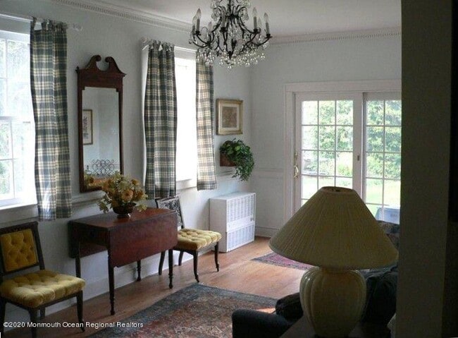 Photo - 212 Monroe Ave