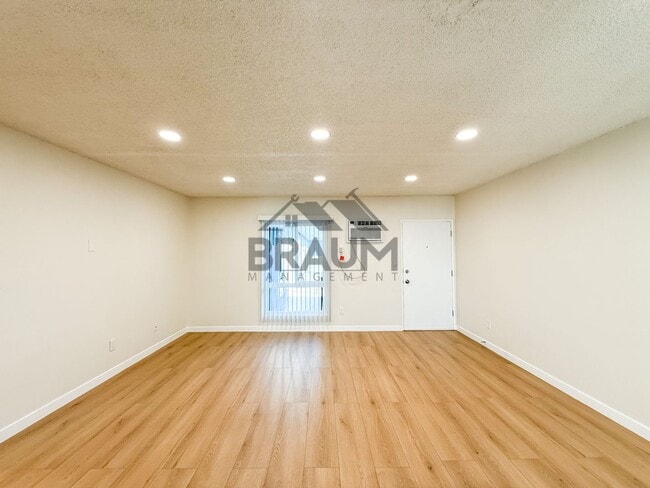 Photo - 5611 Fulcher Ave Unit 15