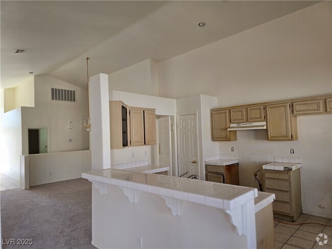 Building Photo - 668 Hitchen Post Dr Rental
