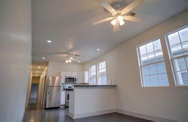 Photo - 4422 General Pershing St Unit Broadmoor