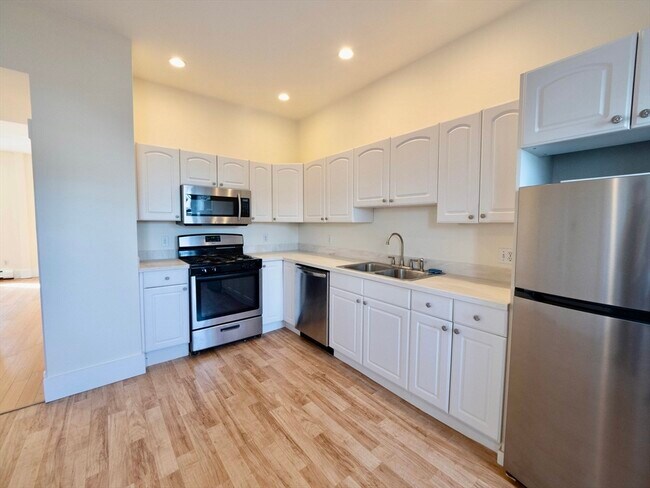 Photo - 27 Fort Ave Unidad 2