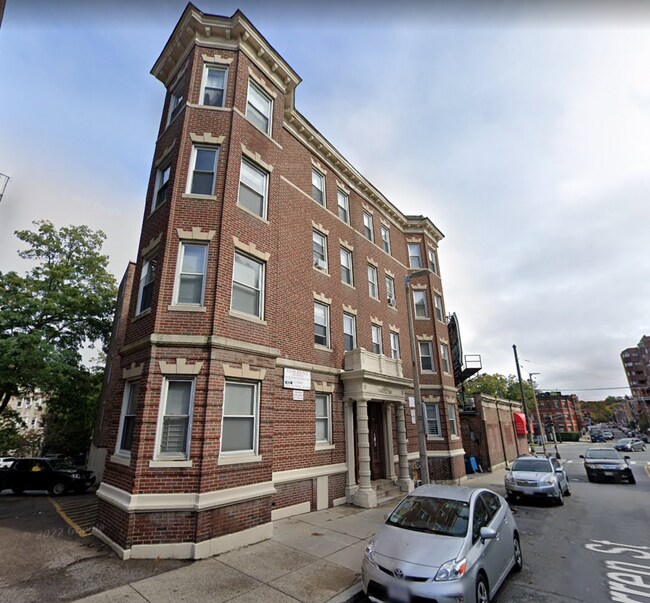 Photo - 126 Warren St Condo