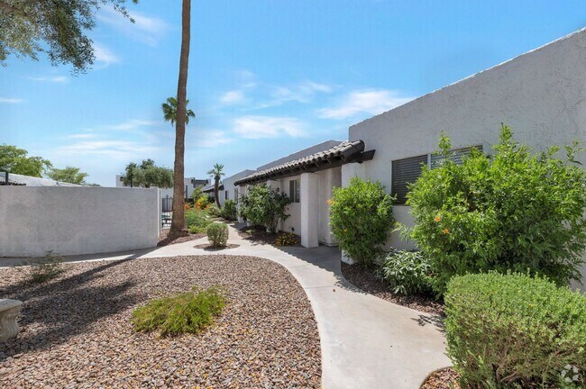 Building Photo - Charming 2 bedroom, 1 bathroom home locate...