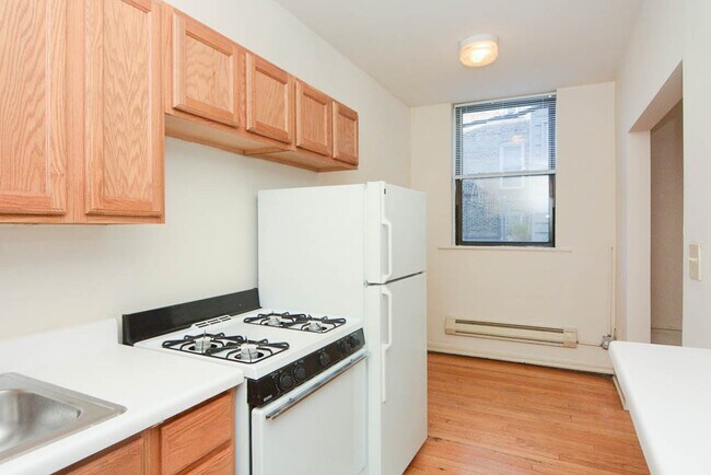 1034 W George St Unit 400