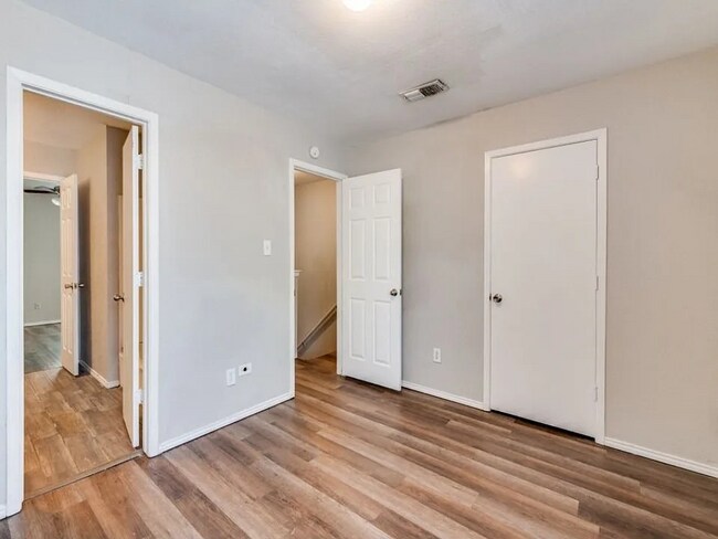 Photo - 7500 Chapin Rd