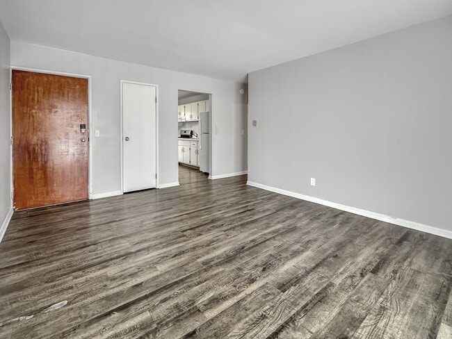 Photo - 1720 Porter St SW Unit 2