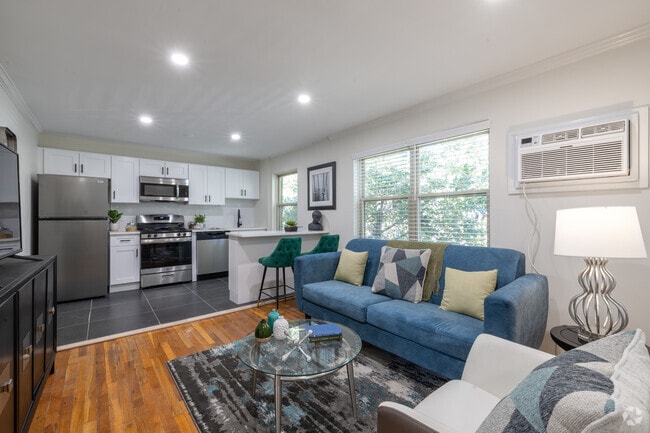 Interior Photo - Lakeview Apartments