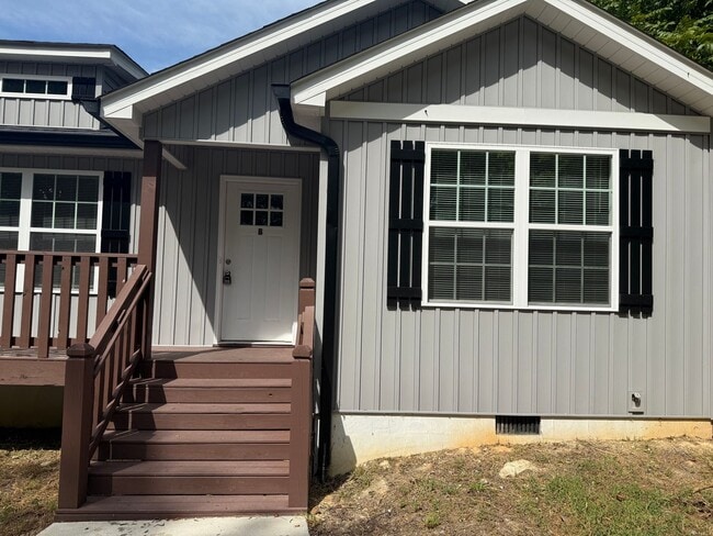 Building Photo - Amazing 2 bed duplex in Dalton, Ga Rental