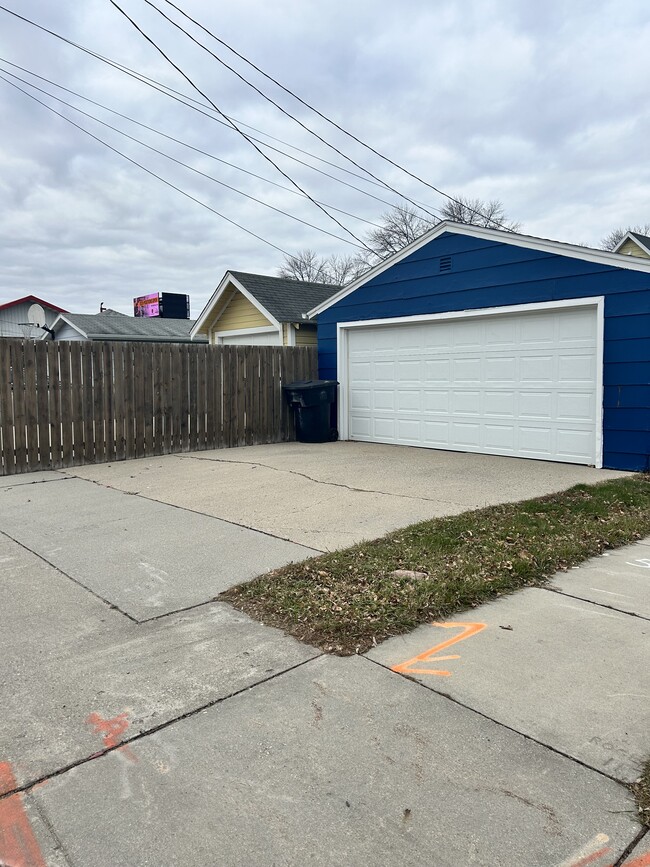 Photo - 1201 University Ave