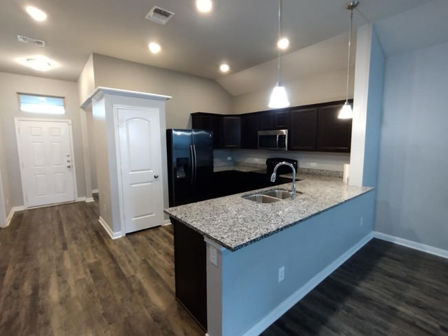 Photo - 3401 Addison St