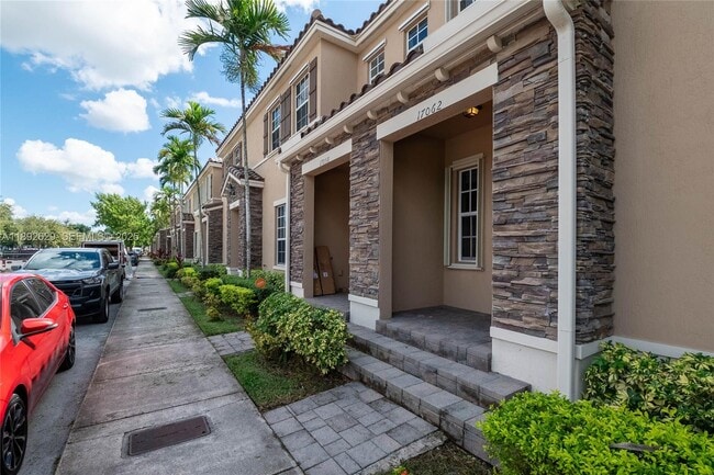 Photo - 17062 SW 95th Terrace