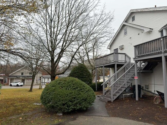 Building Photo - 37 Exchange St Unit 37