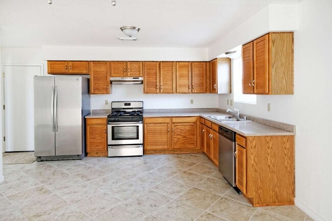Photo - Comfortable home on a cul-de-sac with a great floorplan.