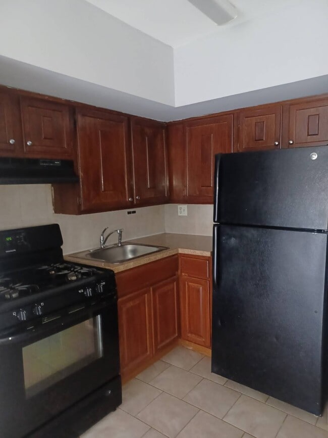 Building Photo - 156-0-156-79 79th St