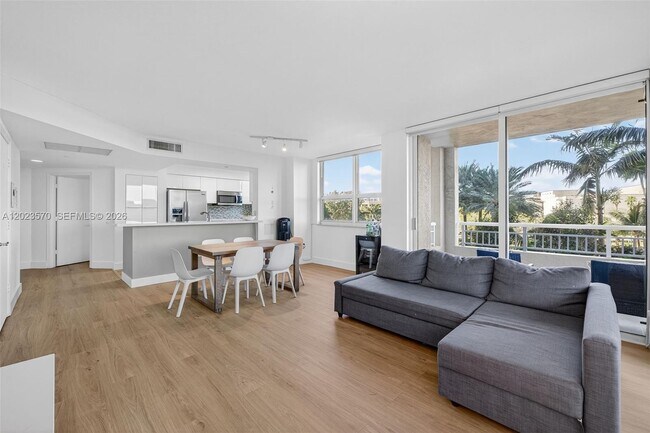 Photo - 19501 W Country Club Dr Unidad 313