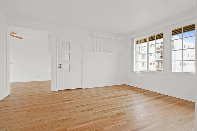 Building Photo - 6656–6670 W 86th Pl Los Angeles, CA 90045 Unit 6666