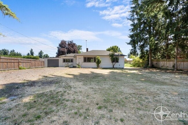 Photo - 4207 NE 59th Ave House