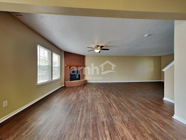 Photo - 9915 Sapphire Berry Ln