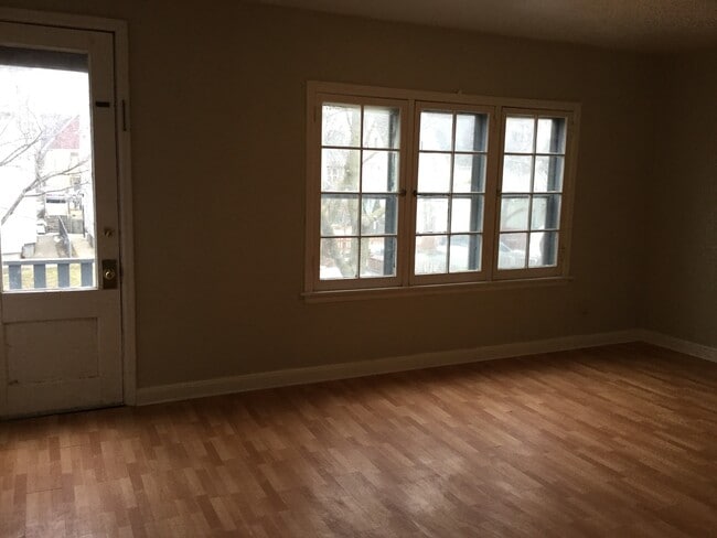 432-434 N 30th St - 432-434 N 30th St Apartment Unit Upper