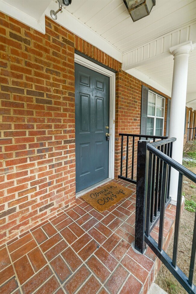 241 Dixie Dr Unit 106 or 6