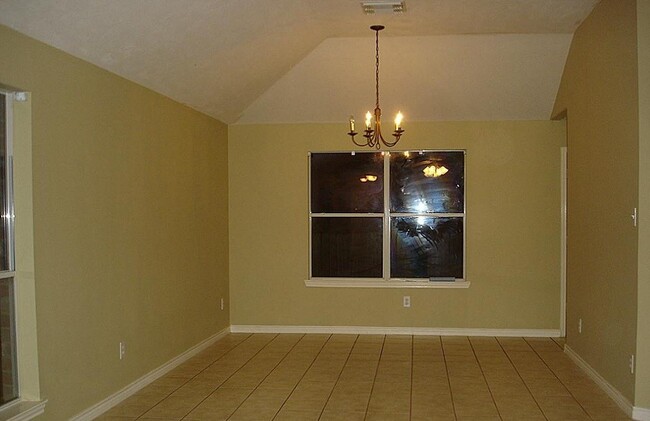 Photo - 5514 Bear Cave Ln
