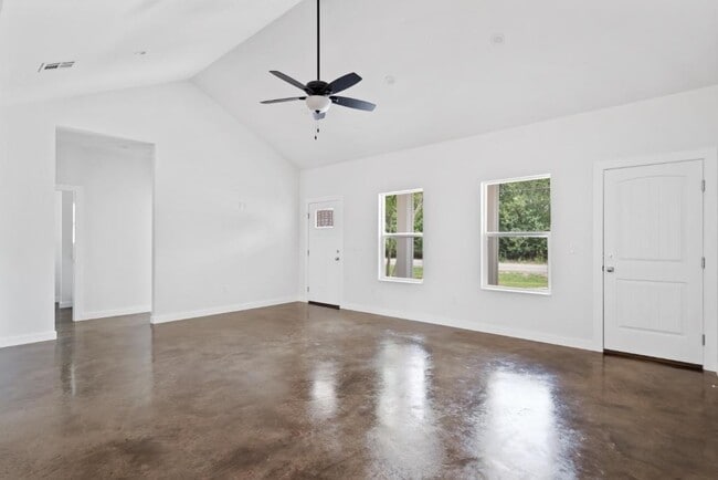Photo - 319 Lamaloa Ln