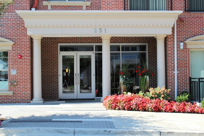 Paramount West Entrance - Spectrum Paramount Apartments
